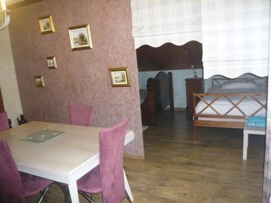 Salle à manger + chambre 2